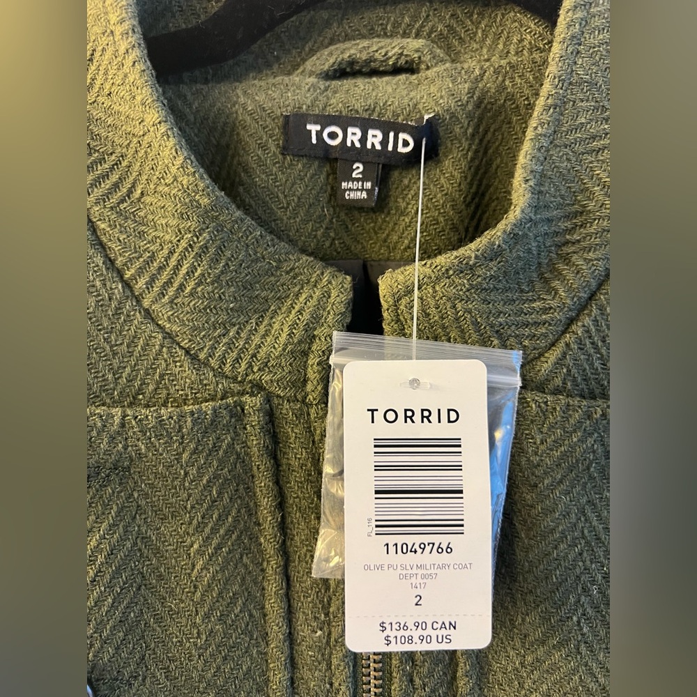 🆕 Torrid Woman’s Army Style Jacket - Picture 2 of 8